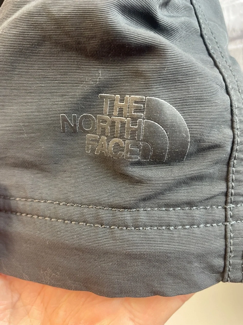 The North Face‎ Men's Dark Gray Cargo Shorts with Web Belt